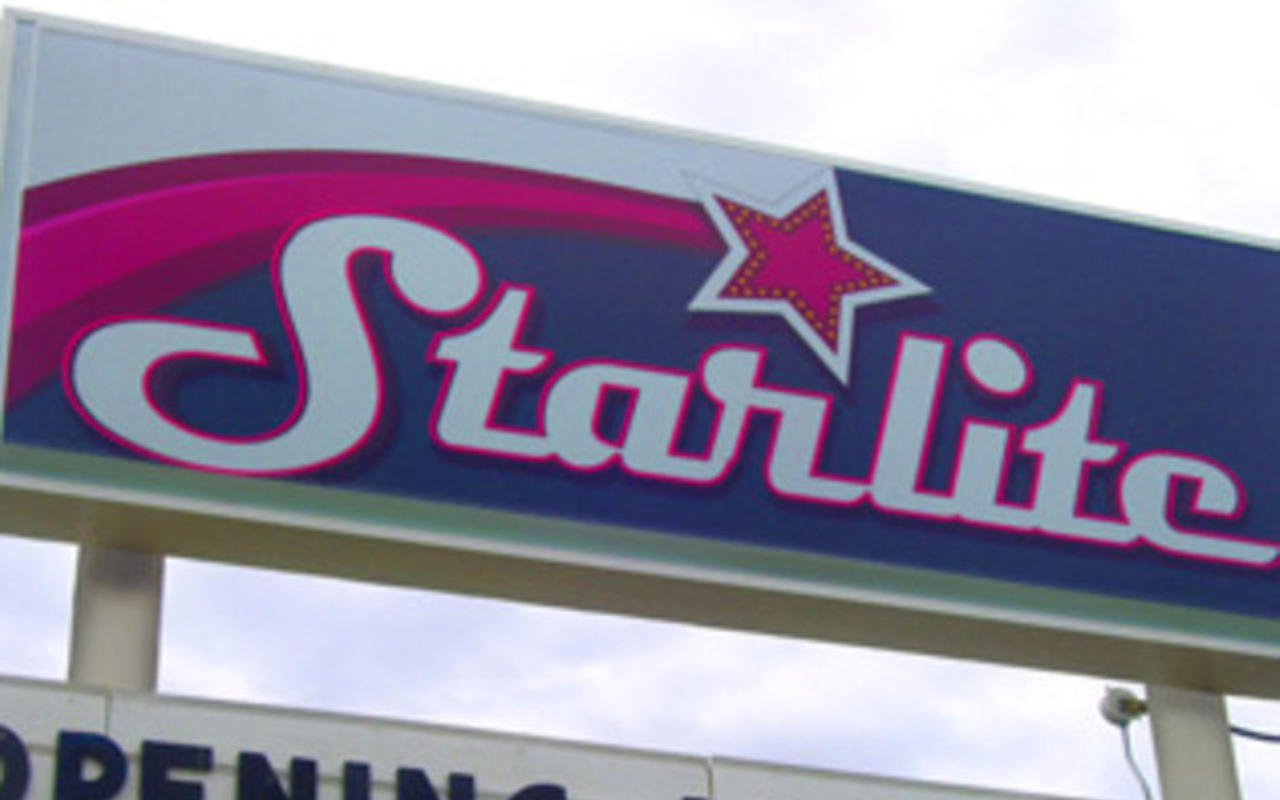 Starlite Drive-In sign
