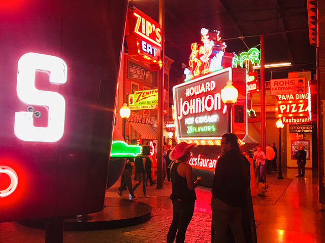 American Sign Museum's Signs & Songs Concert Series Returns This Month