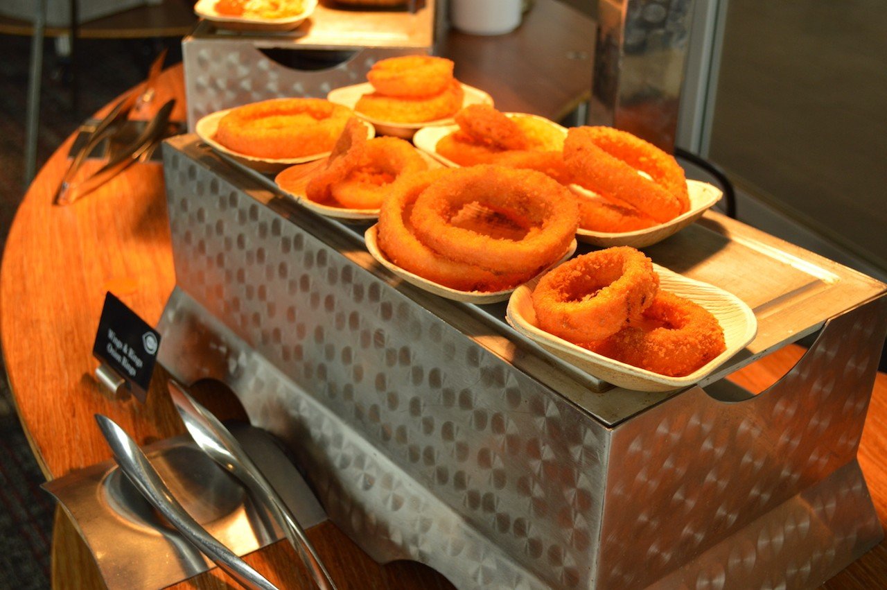 Wings & Rings Onion Rings
Classic, crispy onion rings. You can grab some at the new grab-and-go market, Food Hub.