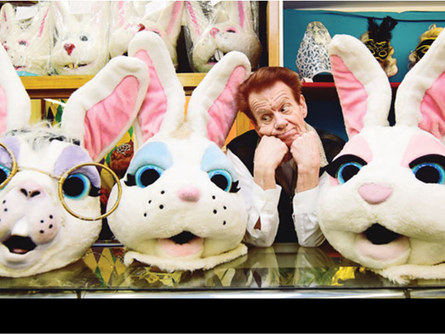 Jonn Schenz and the White House Easter Bunnies during a CityBeat interview in 2016