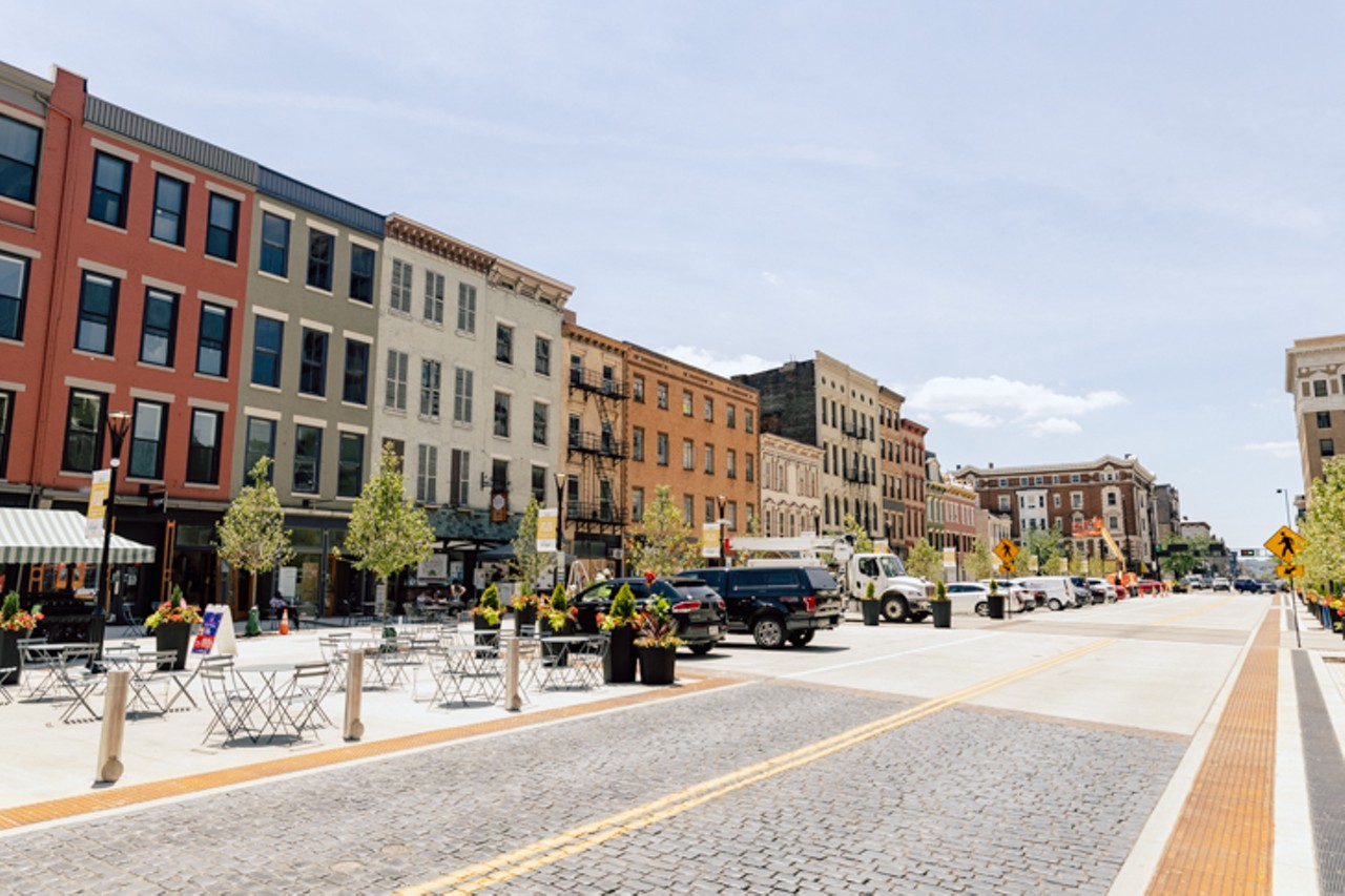 Cincinnati Recently Unveiled the Pedestrian-Friendly Court Street Plaza, Let's Take a Tour
