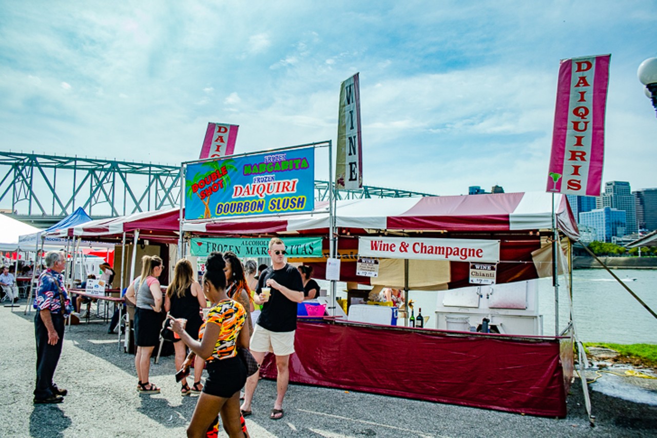 Everything We Ate at Newport on the Levee's Great Inland Seafood Festival