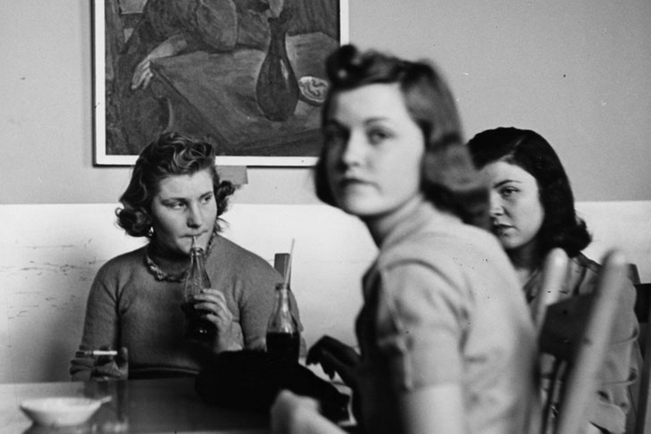 Art Academy students in the cafe, 1940s
Photo: Mary R. Schiff Library and Archive