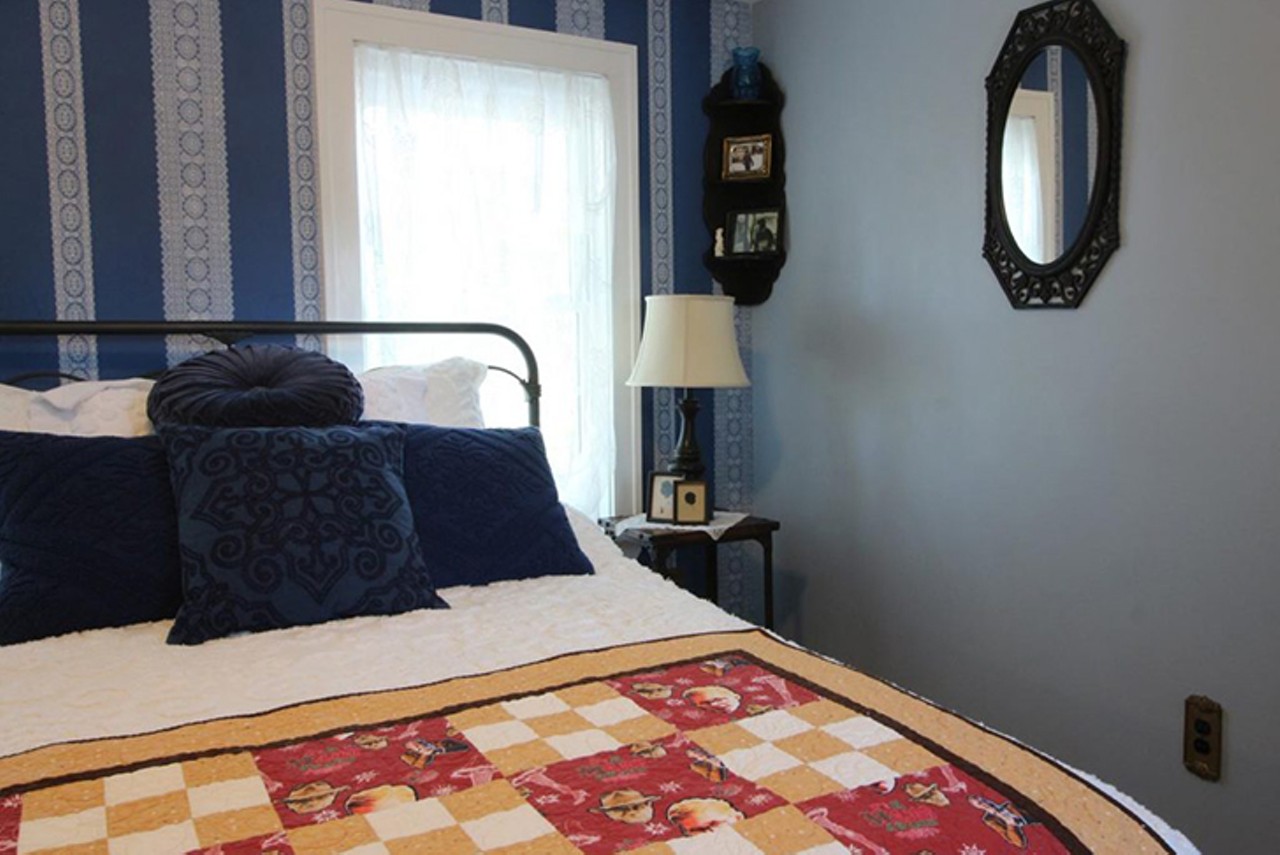 Stolen Turkey Suite unit's bedroom at the Bumpus House