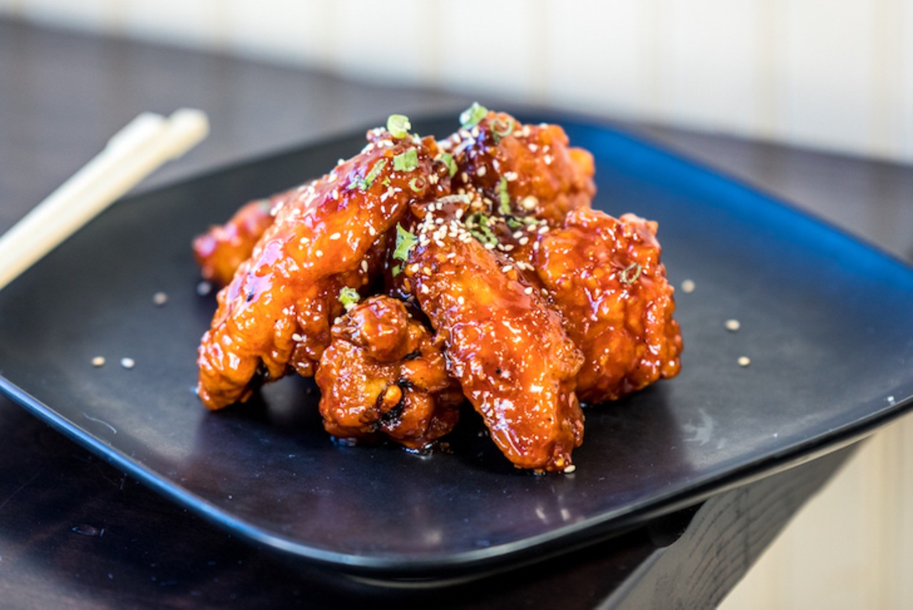 Seoul Wings: Korean sweet and spicy chili sauce with green onions