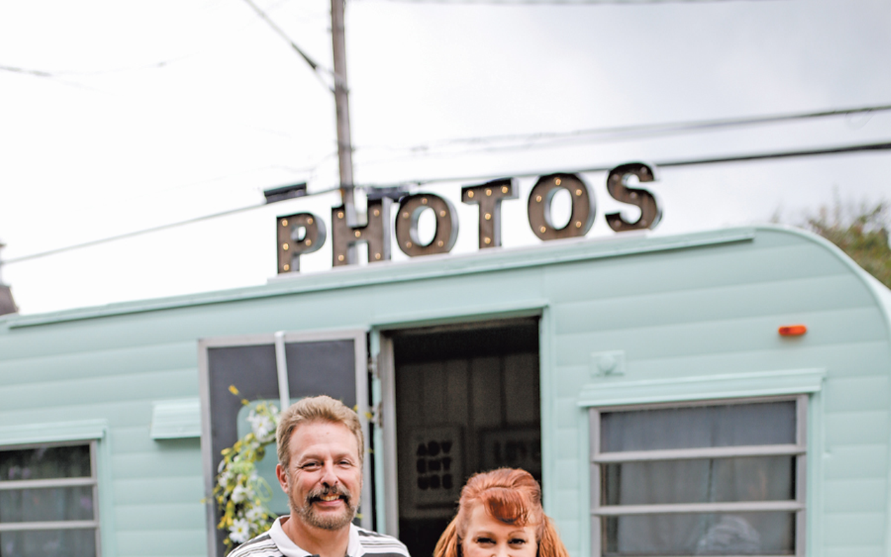 Local couple specializes in vintage decorations and photo booths