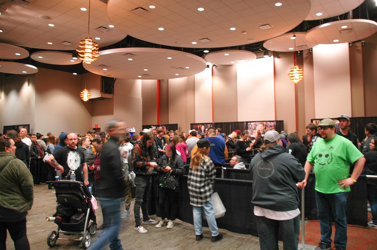 Eager fans waited for hours to meet Scream stars Neve Campbell, Matthew  Lillard, Skeet Ulrich and Jamie Kennedy.