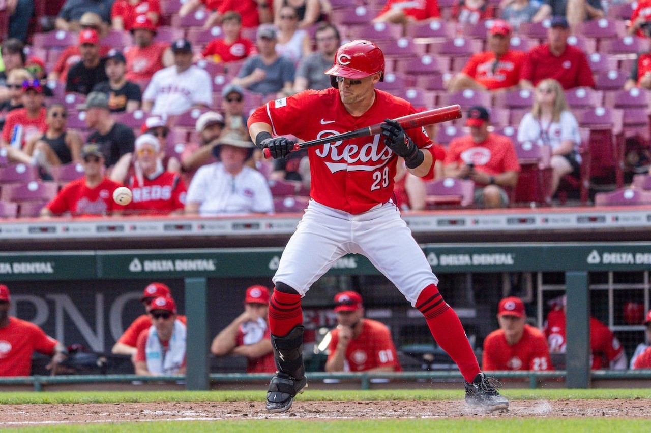 TJ Friedl pulls back on the attempted bunt during the fifth inning | Cincinnati Reds vs. Houston Astros | Sept. 5, 2024