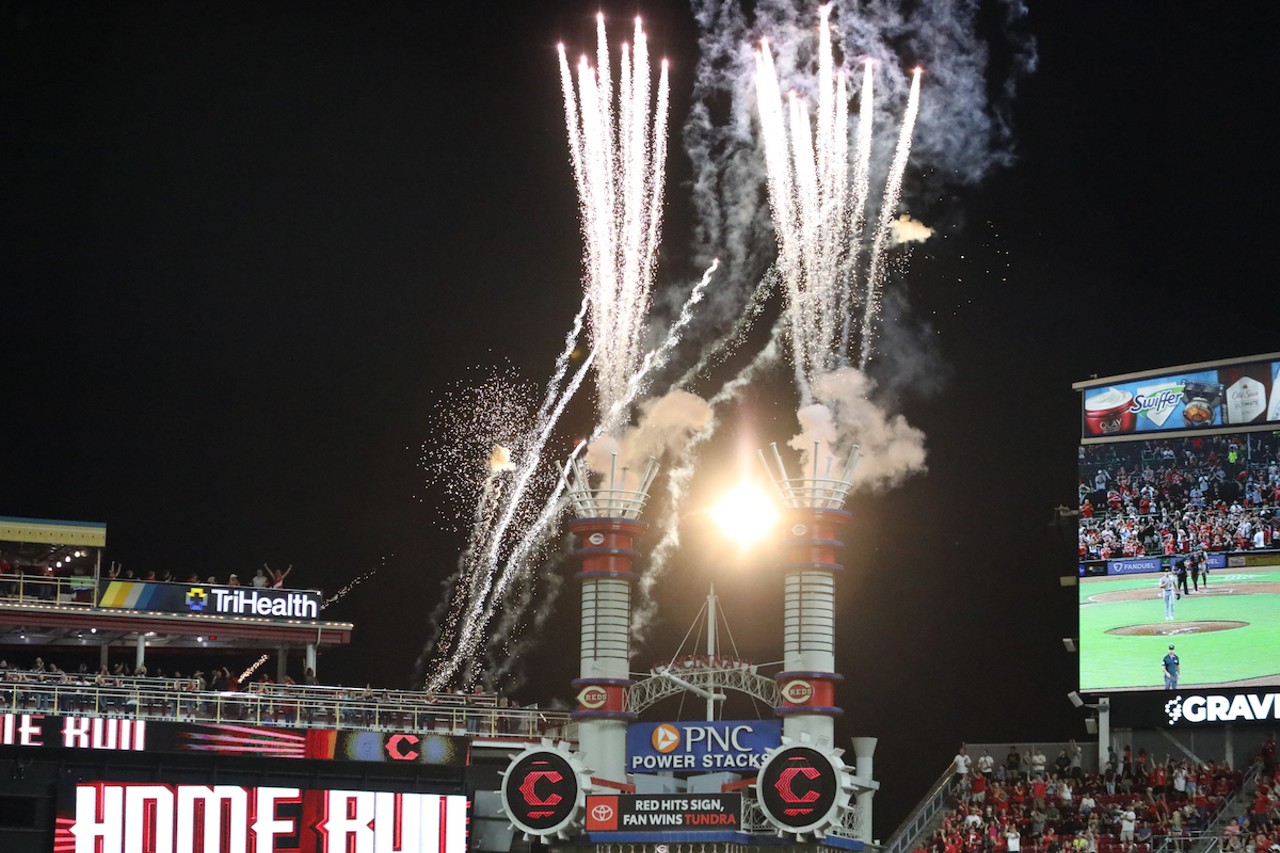 Home run fireworks in the bottom of the sixth inning | Cincinnati Reds vs. Pittsburgh Pirates | Sept. 22, 2023