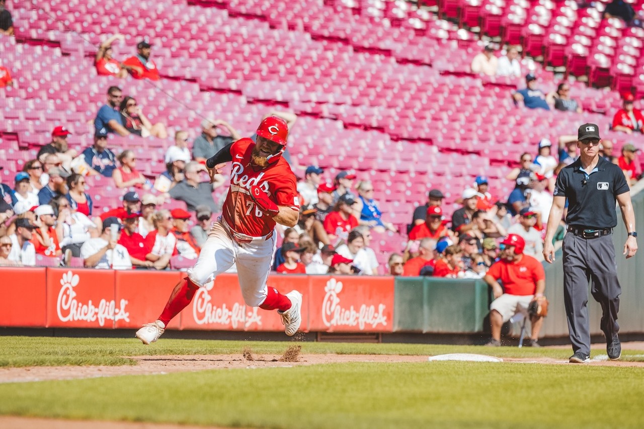 Blake Dunn rounding third | Cincinnati Reds vs. Atlanta Braves | Sept. 19, 2024