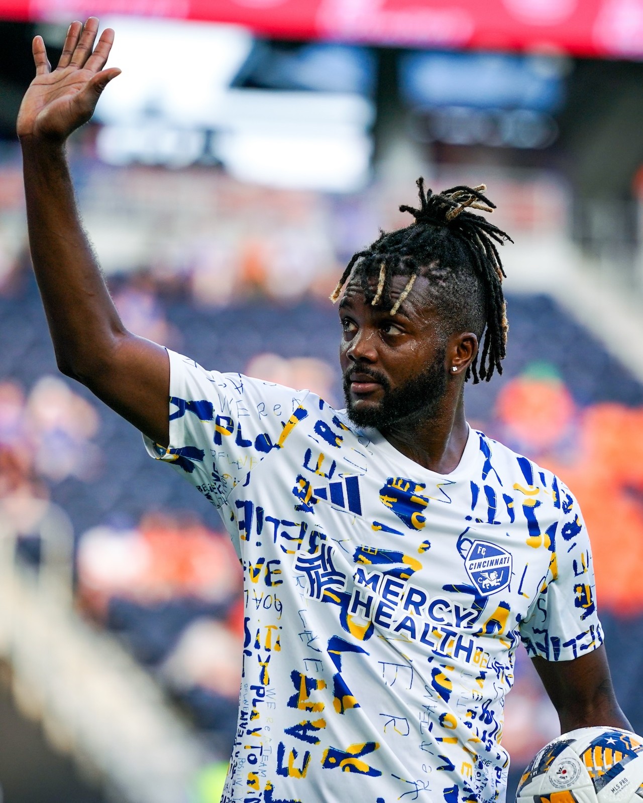 Chidozie Awaziem salutes The Bailey during warmups | FC Cincinnati vs. CF Montreal | Aug. 31, 2024