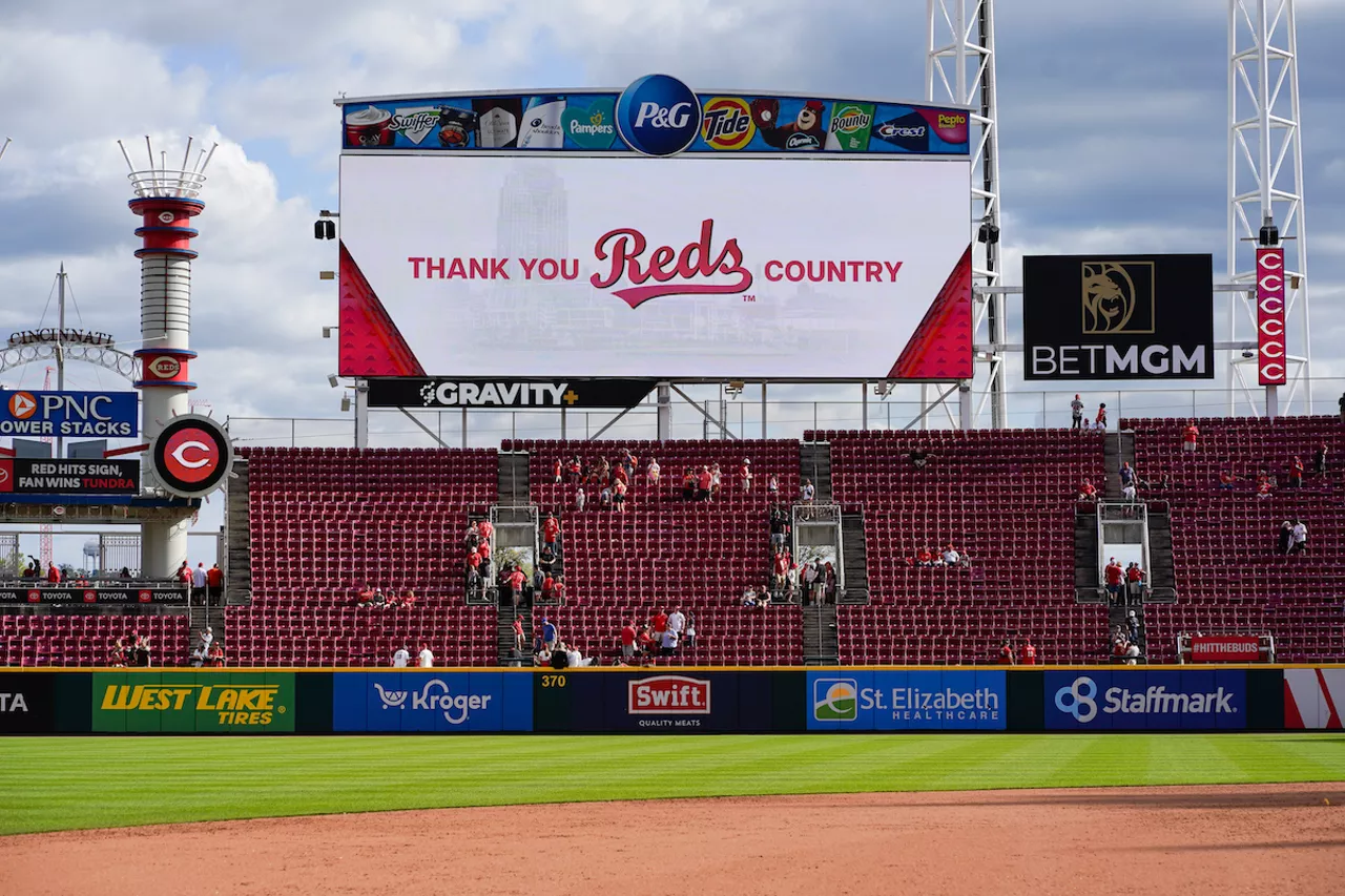 Joey Votto receives standing ovation in potential Cincinnati Reds