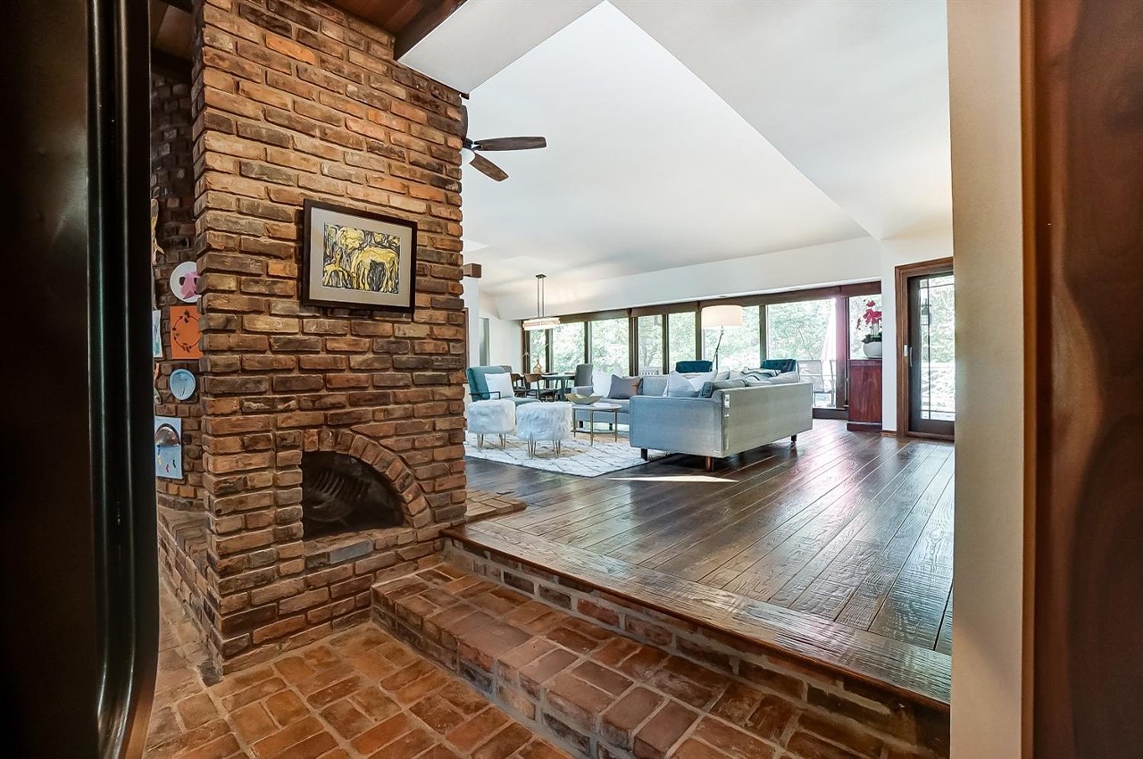 See Inside This Totally Groovy '70s Modern Home That's for Sale in Mariemont