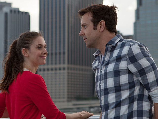 Alison Brie and Jason Sudeikis in 'Sleeping with Other People'