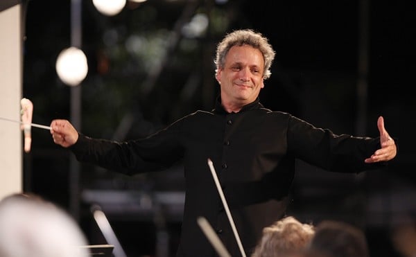 Louis Langrée conducting Ravel’s Boléro at Lumenocity in 2013