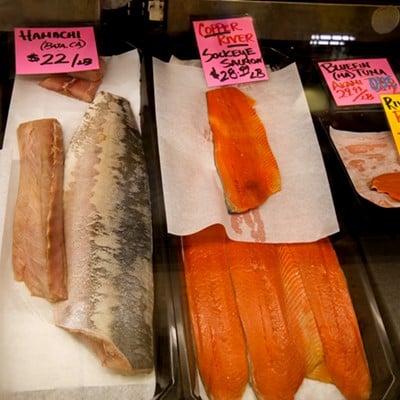 The shop also sells sashimi-grade seafood (meaning it can be eaten raw).