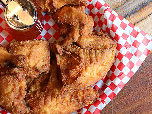 The Eagle Opens Nighttime Fried Chicken Carry-Out in Mason's Maplewood Kitchen + Bar
