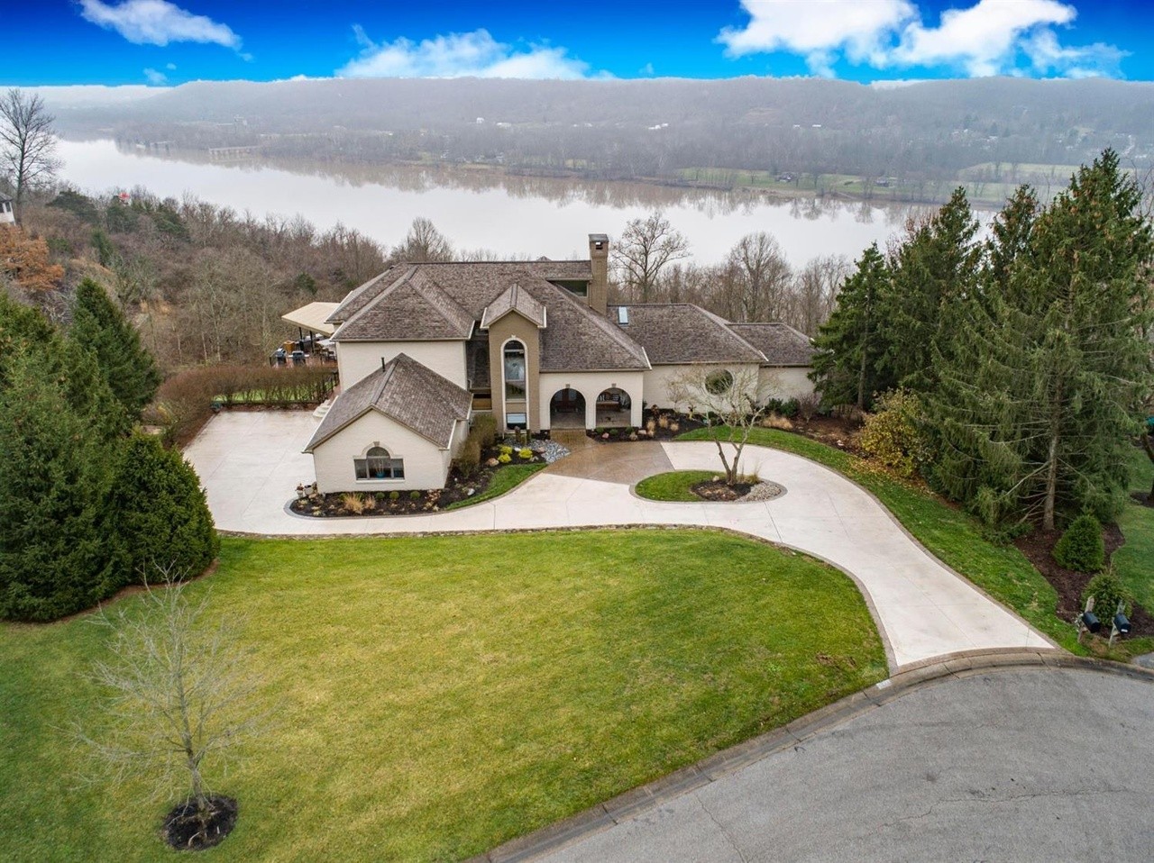 This Anderson Home with Beautiful Views of the Ohio River Is for Sale for $2.1 Million