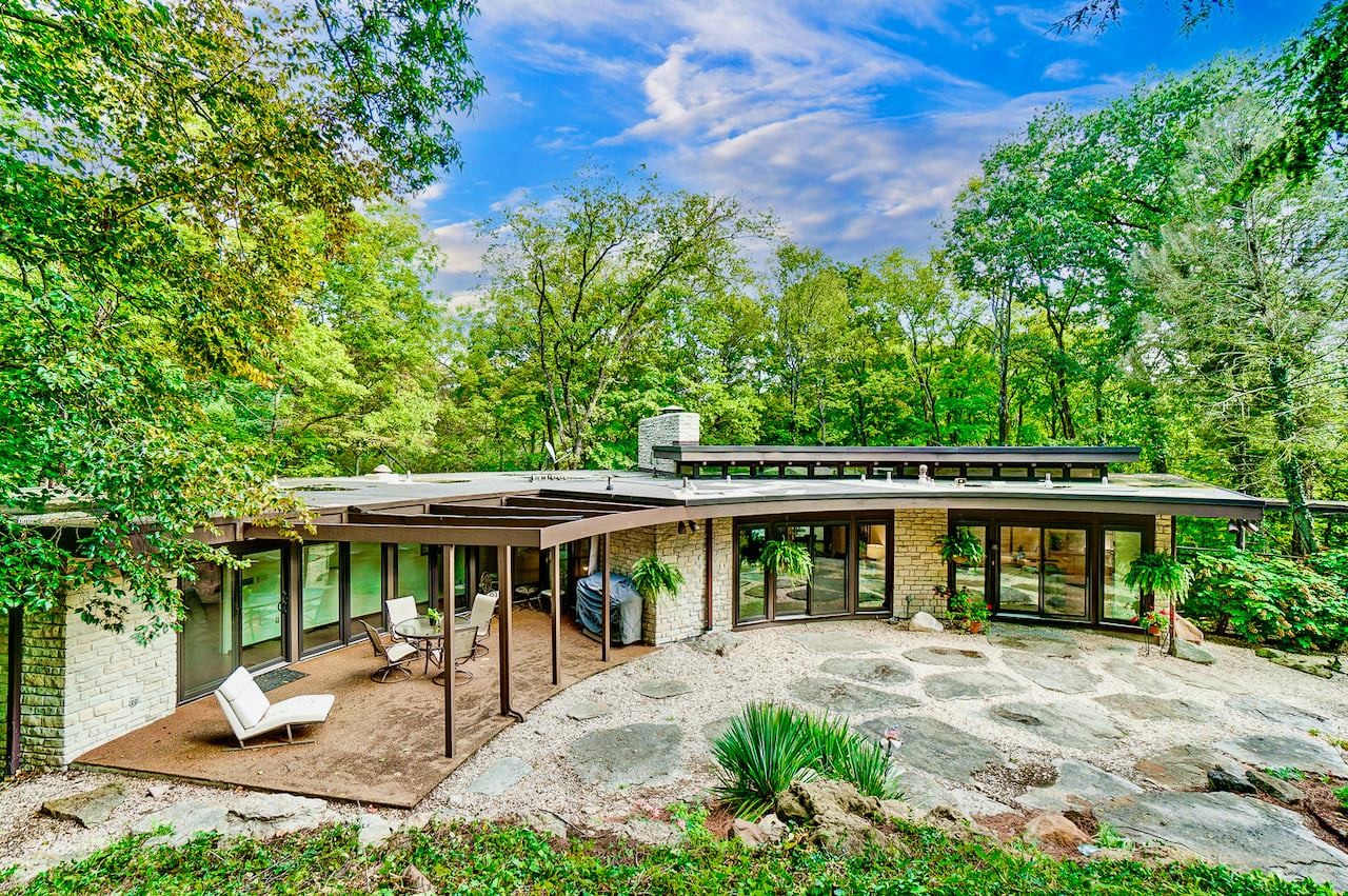 This Midcentury Home Designed by a Frank Lloyd Wright Prot&eacute;g&eacute; is for Sale in Wyoming