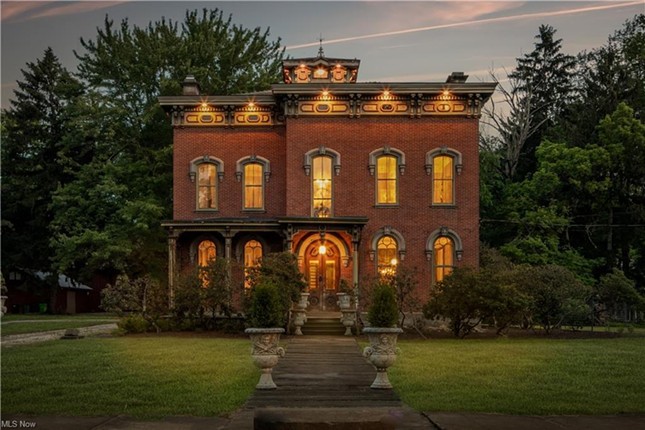 This Stunning 150-Year Old Ohio Mansion Built by a Sandstone Tycoon Is On The Market For $750,000