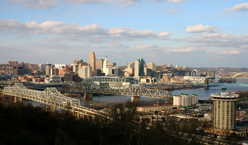 Cincinnati_oh_skyline.5788ff57921fe.png