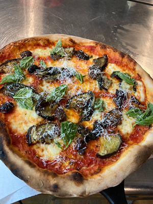 Eggplant and olive pizza - Photo: Provided by Bircus
