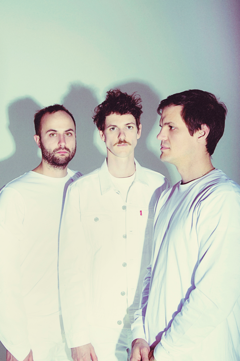 Houndmouth - Photo: Claire Marie Vogel