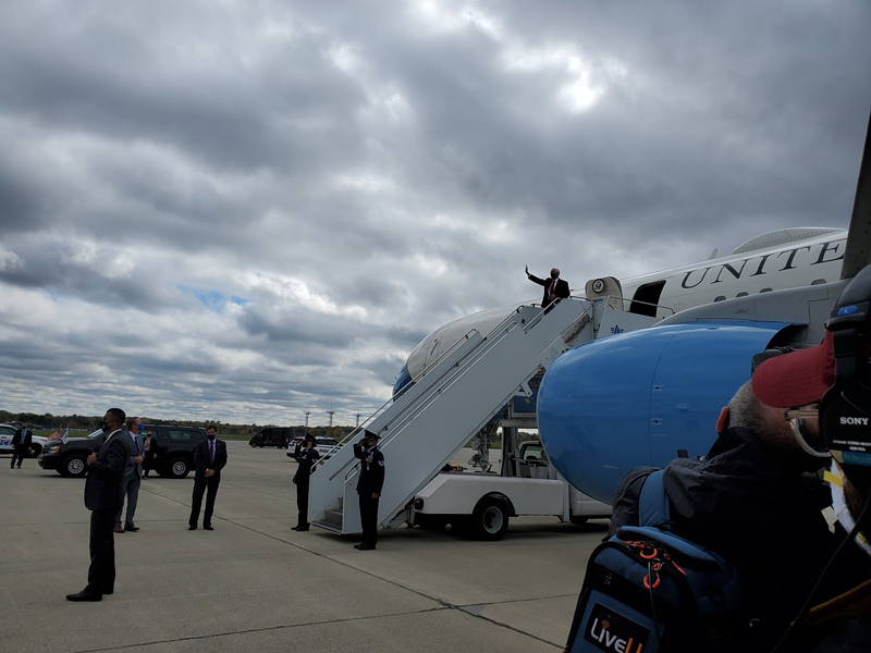 Vice President Mike Pence waves as he departs Air Force Two at John Glenn International Airport on Monday in Columbus - Photo by Tyler Buchanan