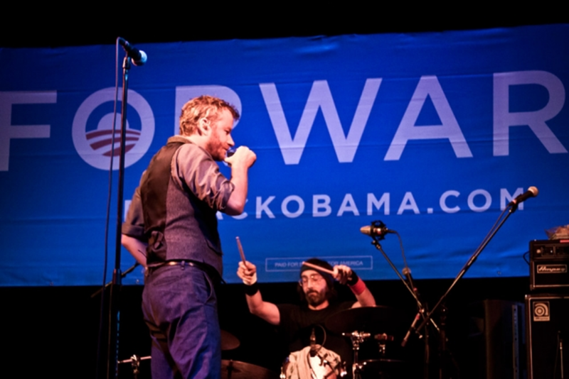 The National Plays Cincinnati Show to Support Obama