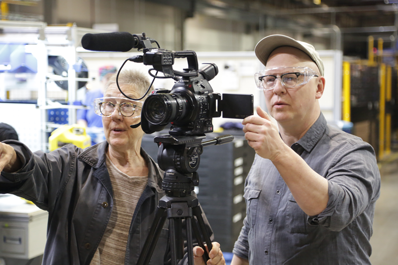 Julia Reichert (left) and Steve Bognar during the filming of "American Factory" - Photo: David Holm/Netflix