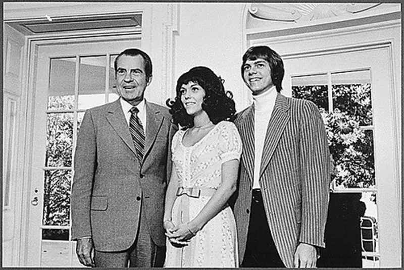 The Carpenters with Richard Nixon (Photo: National Archives and Records Administration/Robert L. Knudsen)