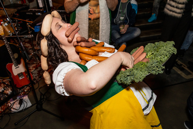 Sausage Queen competition - Photo: Hailey Bollinger