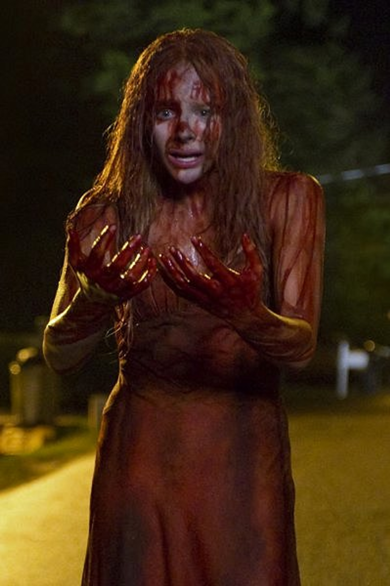 REVIEW: Carrie (Now in theaters)
