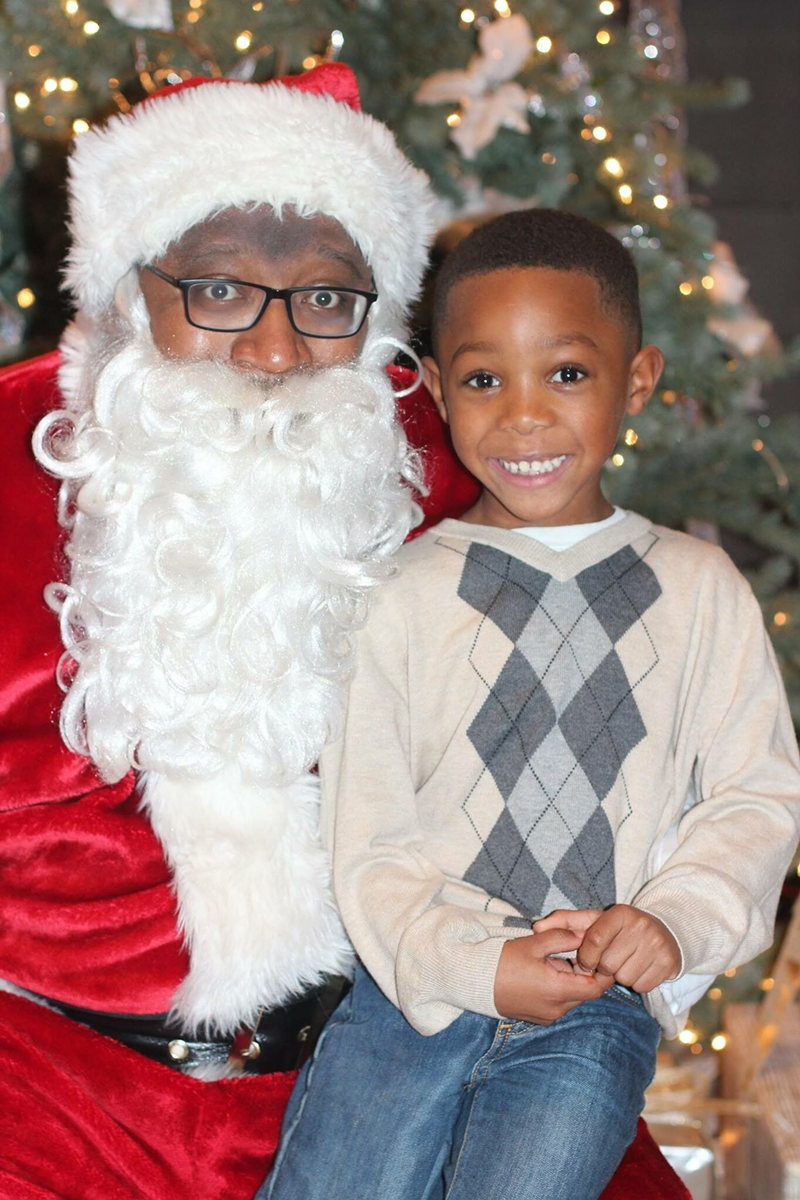 Santa with the cutest kid ever - PHOTO: PROVIDED BY THE CINCINNATI ART MUSEUM