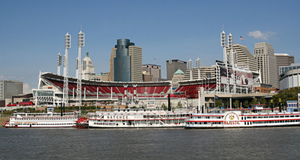 The Belle of Louisville, Natchez and Majestic for Tall Stacks 2006 - PHOTO: GREG HUME//CREATIVE COMMONS