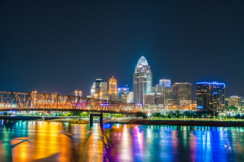 Cincinnati, you make people horny for travel. - Photo: Dave Morgan, Pexels