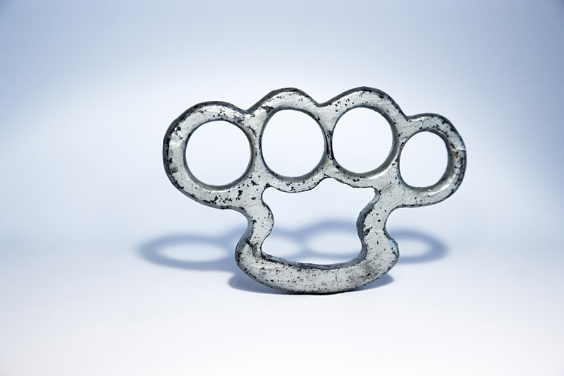 You may see Ohioans sporting brass knuckles now. Don't worry, it's legal. - Photo: Jo-Design, Pixabay