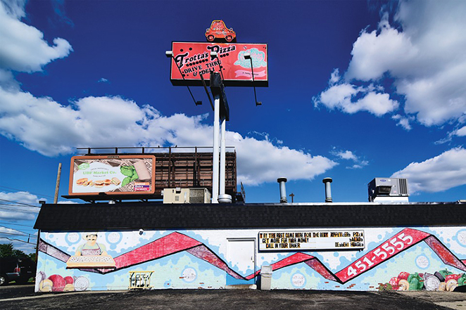 Trotta's Pizza & Drive-Thru on the West Side - Photo: Jesse Fox