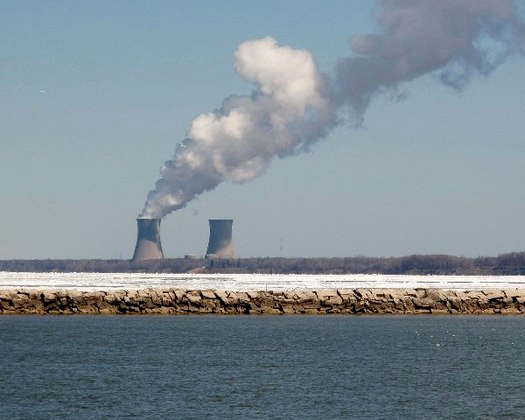 The Perry Nuclear Power Plant sits 40 miles east of Cleveland on Lake Erie. - Photo: Wainstead/CreativeCommons
