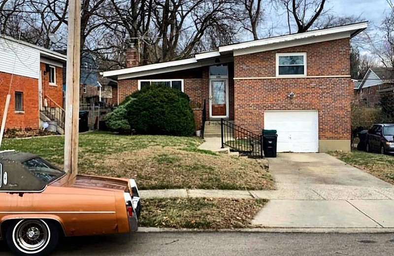A home in Cincinnati featured on @hoodmidcenturymodern - Photo: Provided by Jerald Cooper/@hoodmidcenturymodern