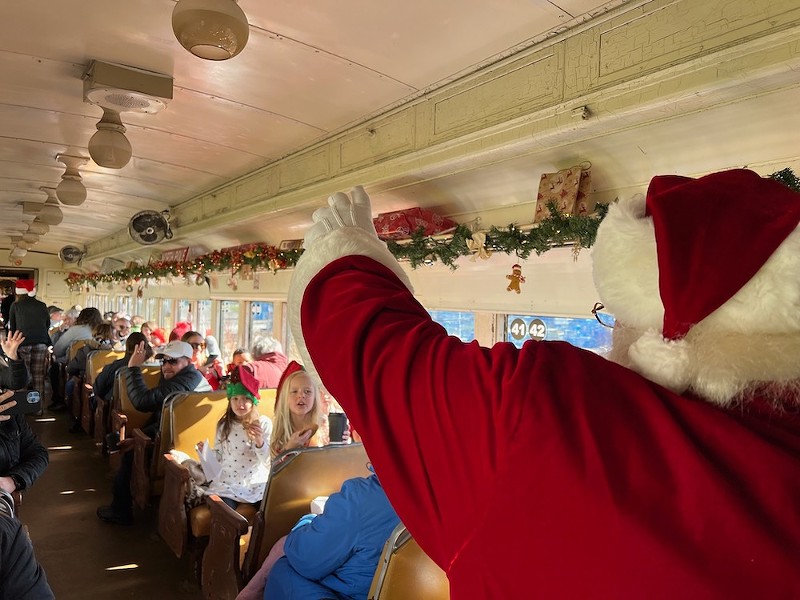 Santa pays a visit to the North Pole Express - Photo: Facebook.com/lmmrailroad