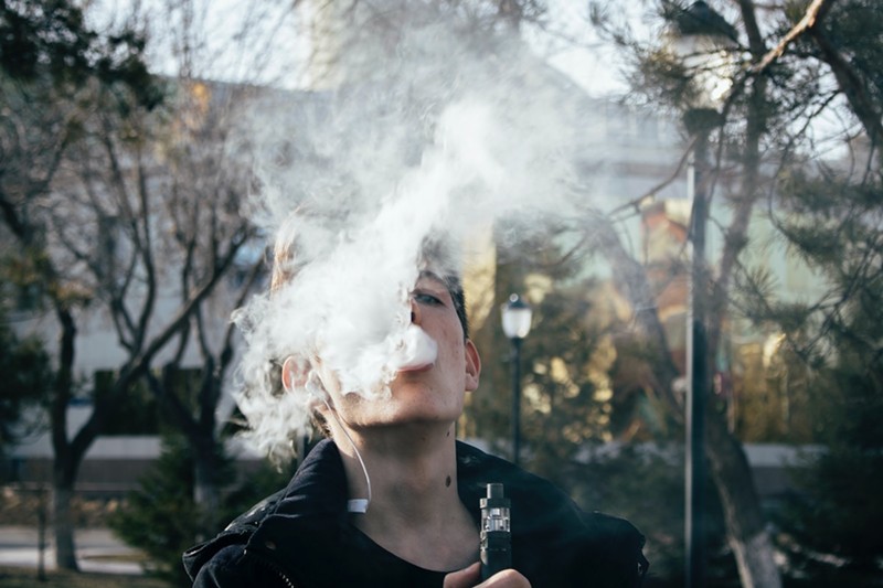 According to Kentucky Youth Advocates, about 35 states require retailers to hold a license to sell tobacco products, but Kentucky is not one of them. - Photo: Ruslan Alekso, Pexels