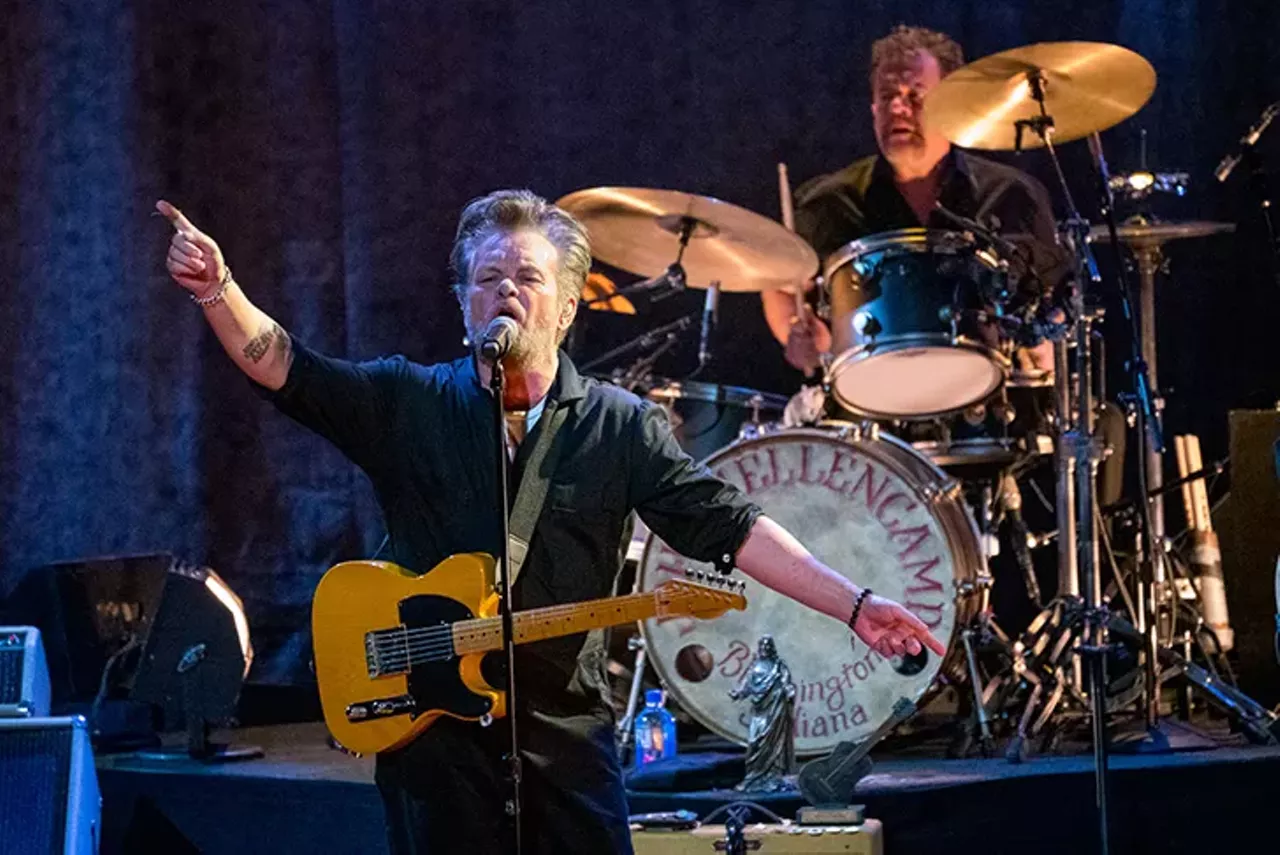all-the-photos-from-john-mellencamp-s-performance-at-cincinnati-s