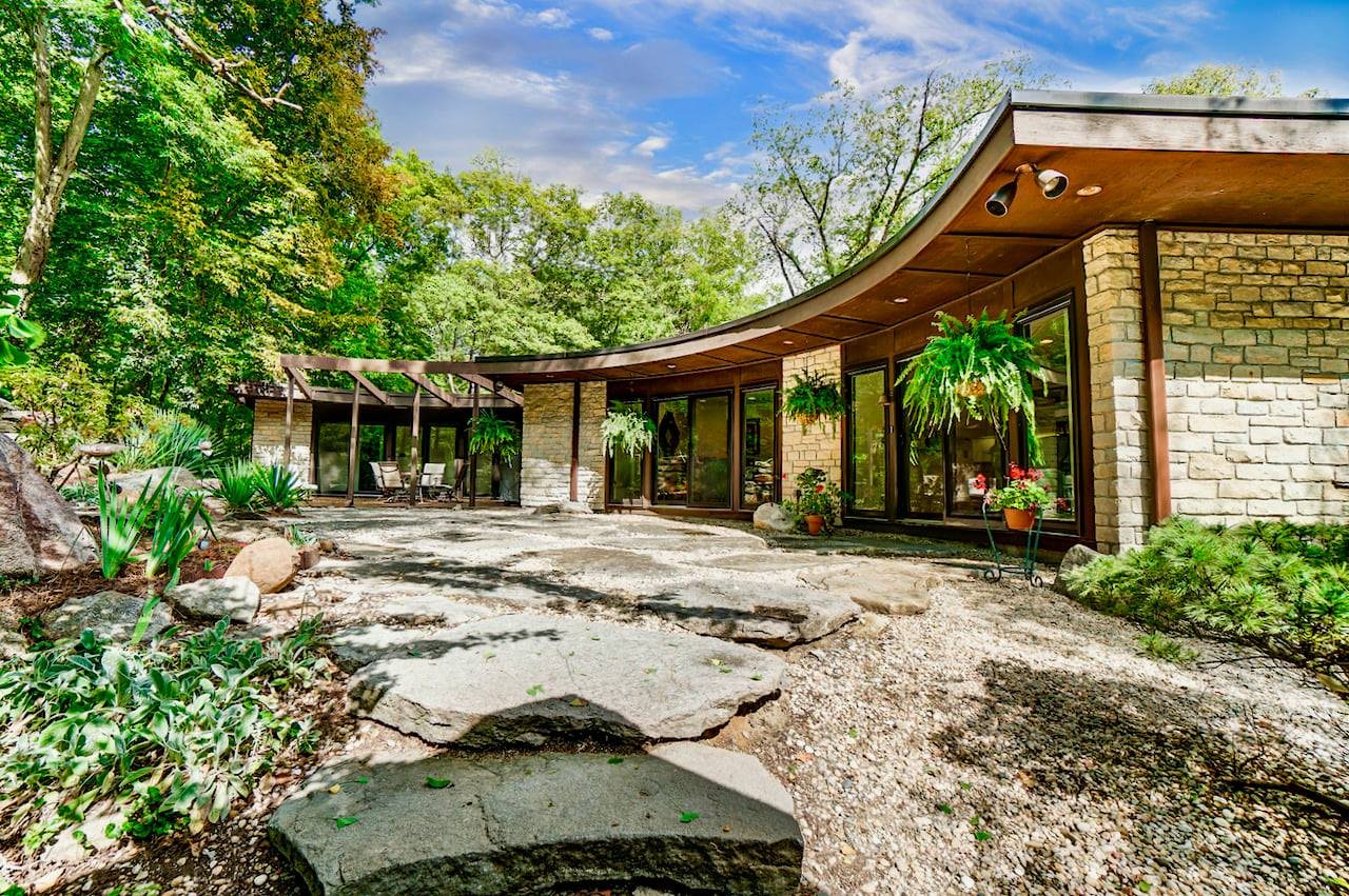 This Midcentury Home Designed by a Frank Lloyd Wright Protégé is