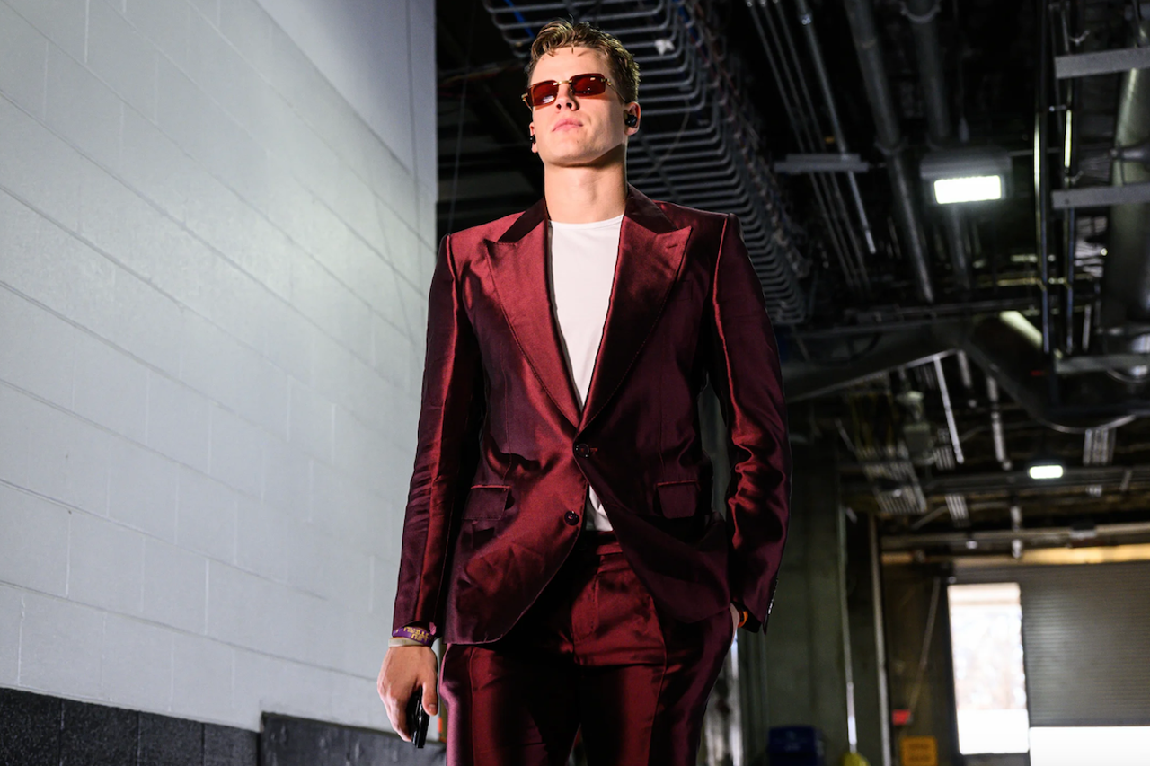 These Pics Prove That Joe Burrow Is Cincinnati's Most Fashionable ...