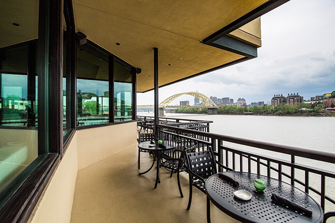 The Best Cincinnati Restaurants for Waterfront Dining, According to Our