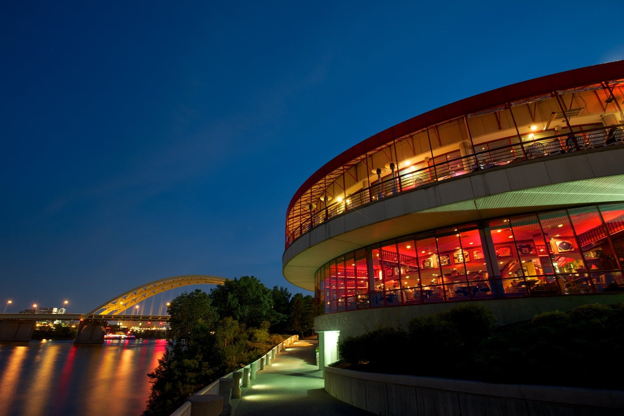 The Best Cincinnati Restaurants for Waterfront Dining, According to Our